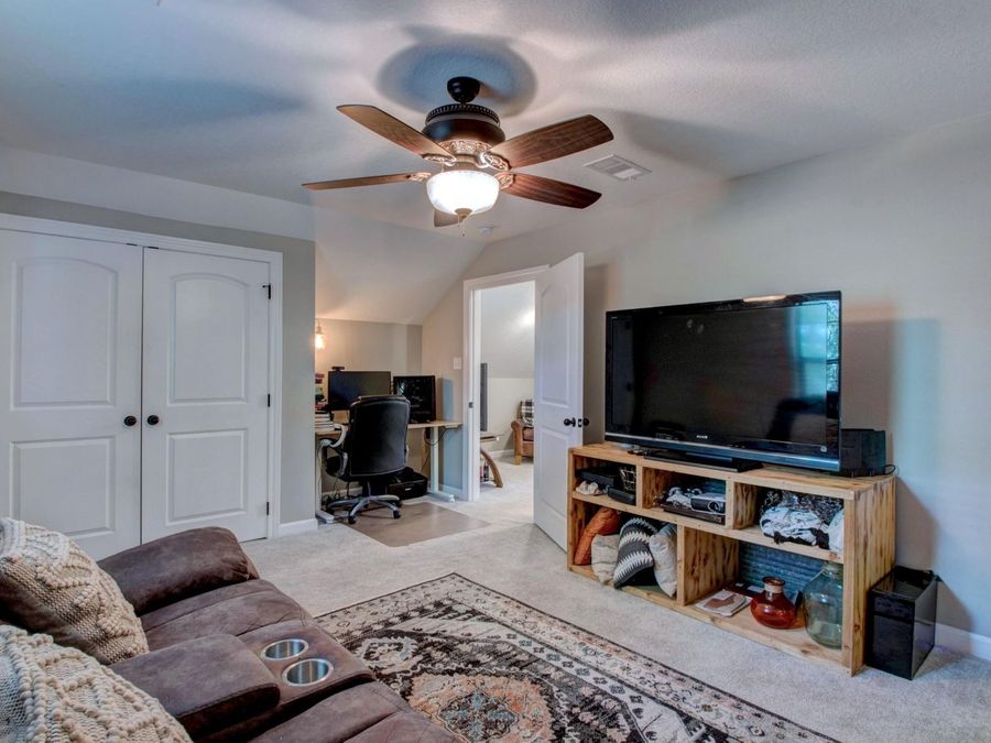 Property Image 38
