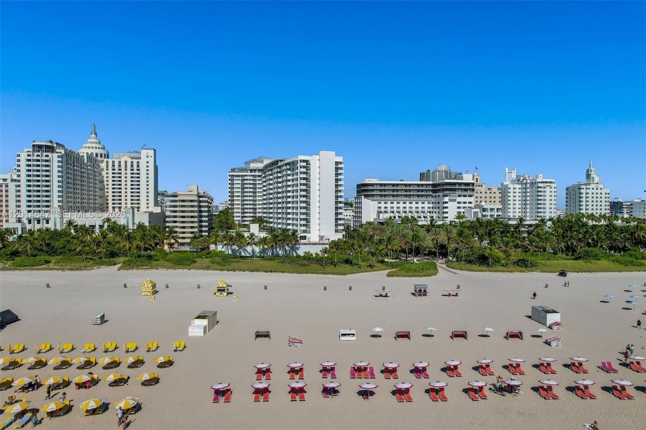 100 Lincoln Rd , Unit 1012, Miami Beach, FL 33139 Photo
