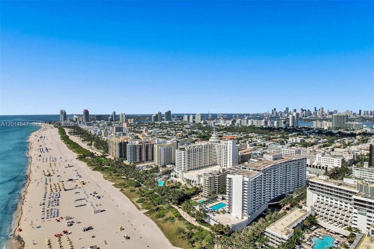 100 Lincoln Rd , Unit 1012, Miami Beach, FL 33139 Photo