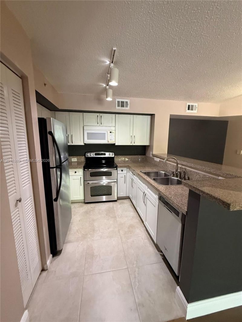 2113 Renaissance Blvd , Unit 203, Miramar, FL 33025 Photo