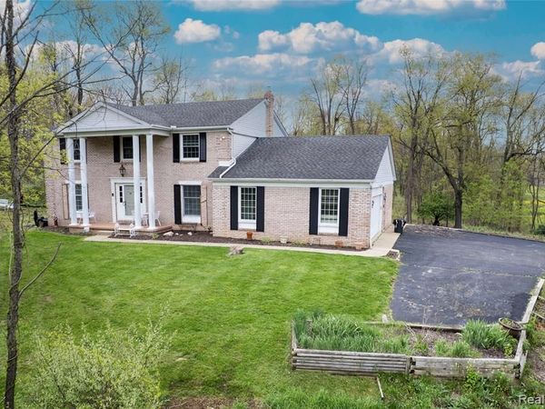 2235 Stonewall Drive, Brandon Twp, MI 48462