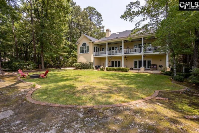 305 Redbay Road  Photo 9