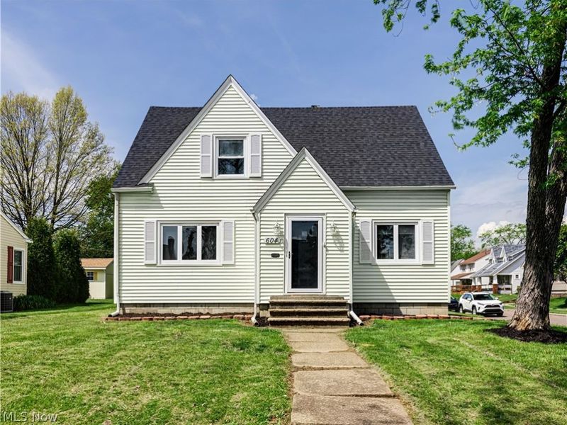 604 S Firestone Boulevard , Akron, OH 44301 Photo 1