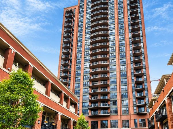 330 N Jefferson Street, Unit 1606, Chicago, IL 60661