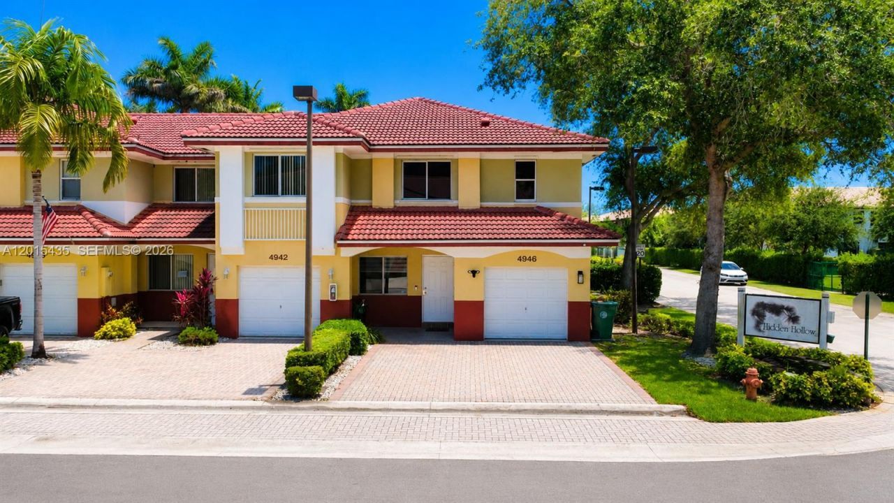 4946 SW 66th Ter , Davie, FL 33314 Photo