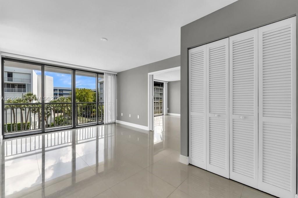 3100 NE 48th St, Unit 318, Fort Lauderdale, FL 33308 Photo