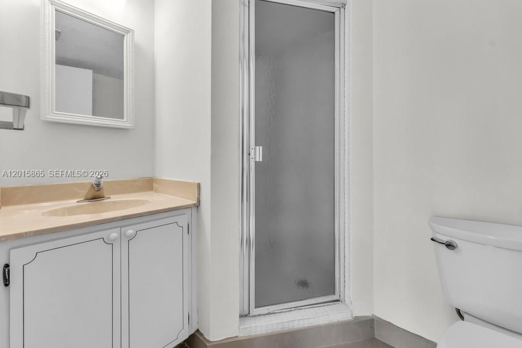 3100 NE 48th St, Unit 318, Fort Lauderdale, FL 33308 Photo