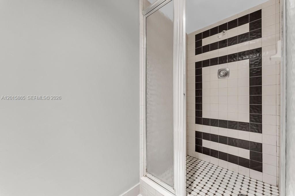 3100 NE 48th St, Unit 318, Fort Lauderdale, FL 33308 Photo