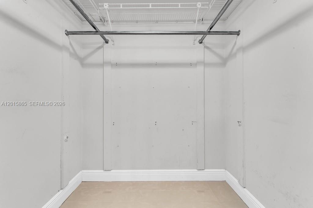 3100 NE 48th St, Unit 318, Fort Lauderdale, FL 33308 Photo
