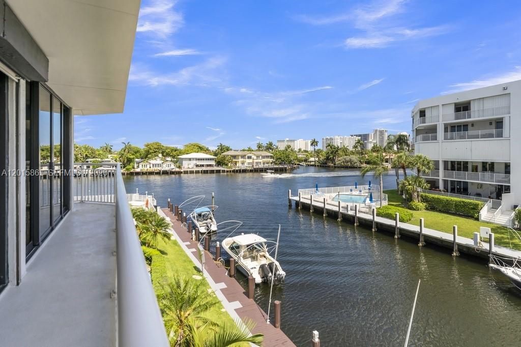 3100 NE 48th St, Unit 318, Fort Lauderdale, FL 33308 Photo