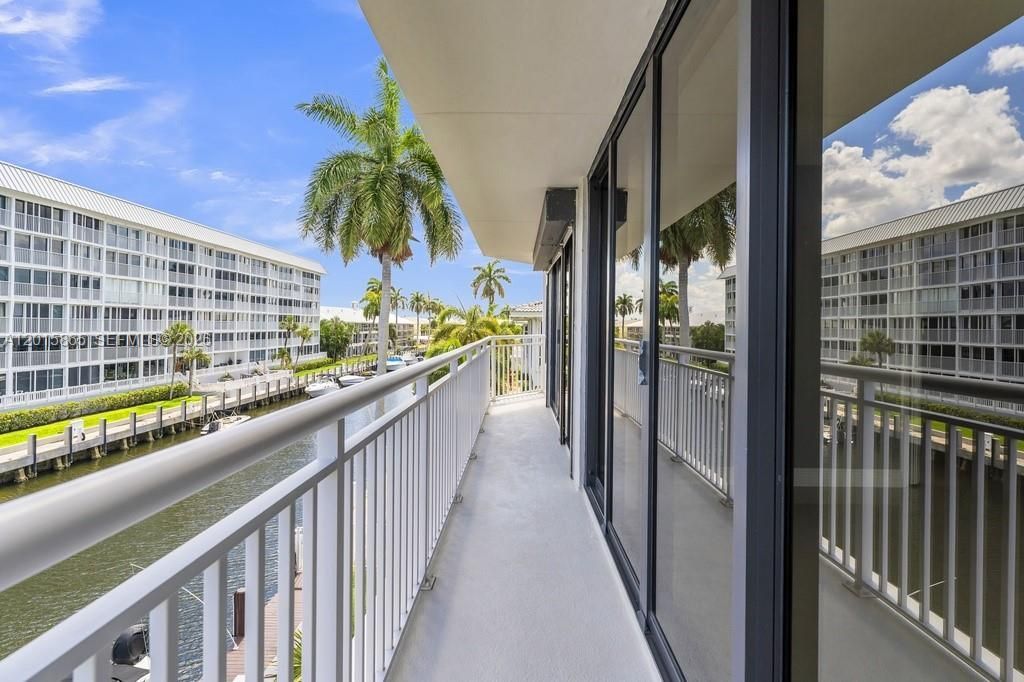 3100 NE 48th St, Unit 318, Fort Lauderdale, FL 33308 Photo