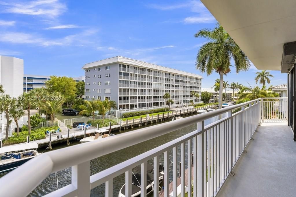 3100 NE 48th St, Unit 318, Fort Lauderdale, FL 33308 Photo