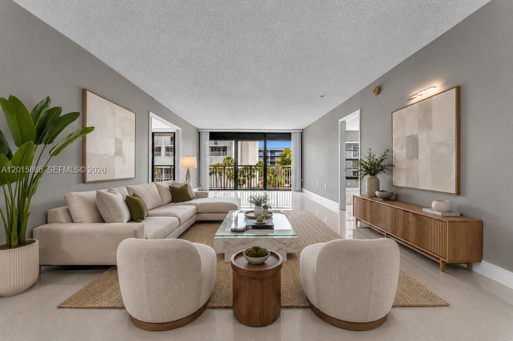 3100 NE 48th St, Unit 318, Fort Lauderdale, FL 33308 Photo