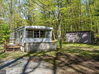 1528 HILLTOP ROAD , MOHNTON, PA 19540
