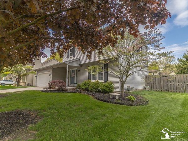 8883 Tanglewood Road, Temperance, MI 48182