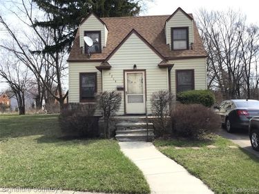 9214 HAYES Street, Detroit, MI 48213