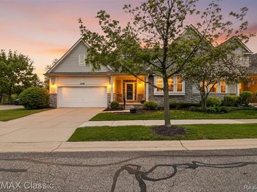 2298 Calibouge, Commerce Twp, MI 48382