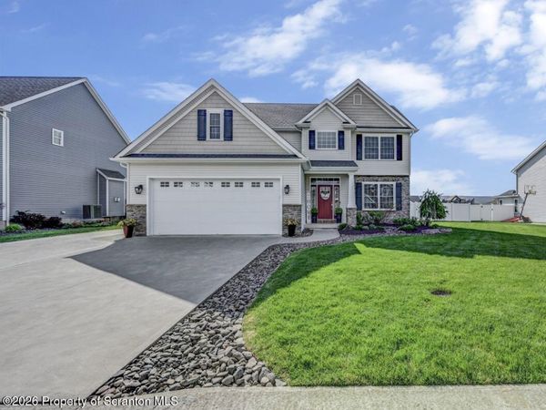 125 Falcon Lane, Archbald, PA 18403