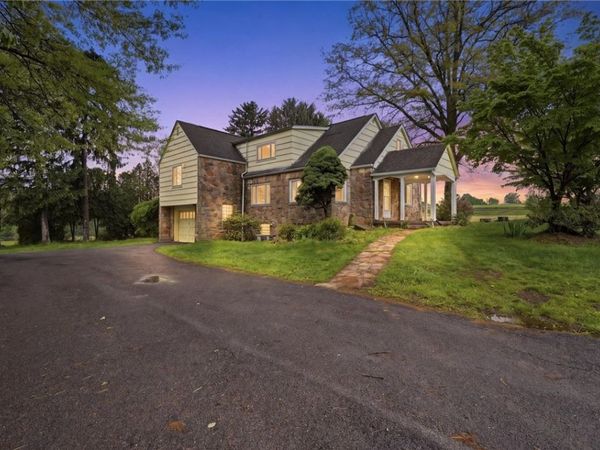 220 S Franklin St, Prospect, PA 16052