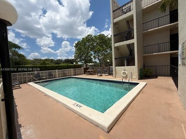 709 Curtiss Pkwy , Unit 20, Miami Springs, FL 33166 Photo