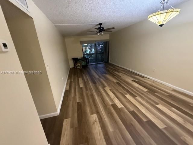 709 Curtiss Pkwy , Unit 20, Miami Springs, FL 33166 Photo