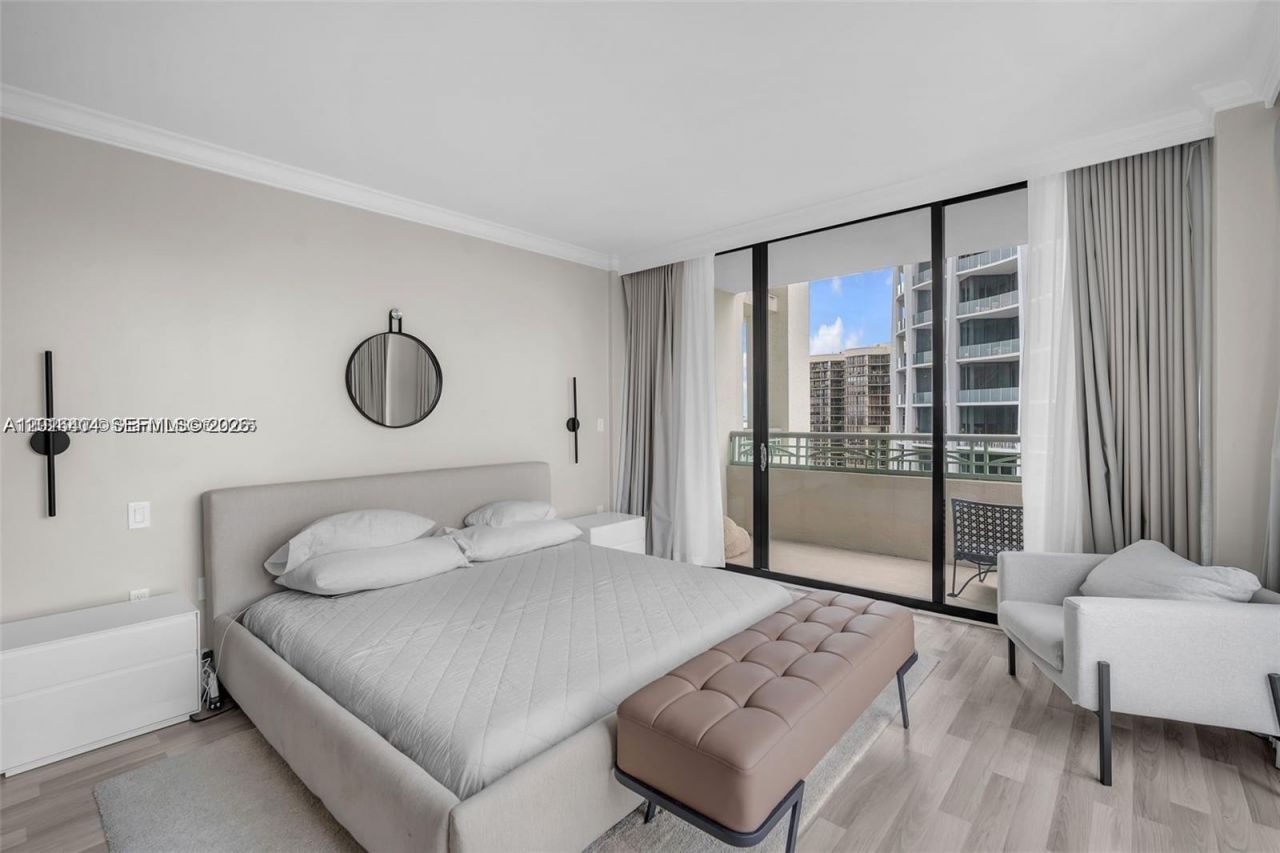 3400 SW 27th Ave , Unit 1105, Miami, FL 33133 Photo