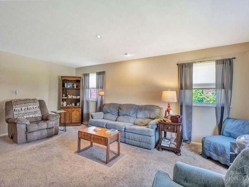 4307 Copperfield Lane, Cincinnati, OH 45238 Photo 7