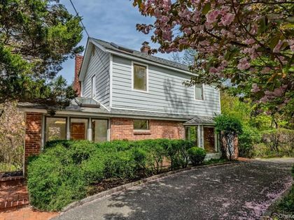 81 Old Post Road East Setauket, NY 11733