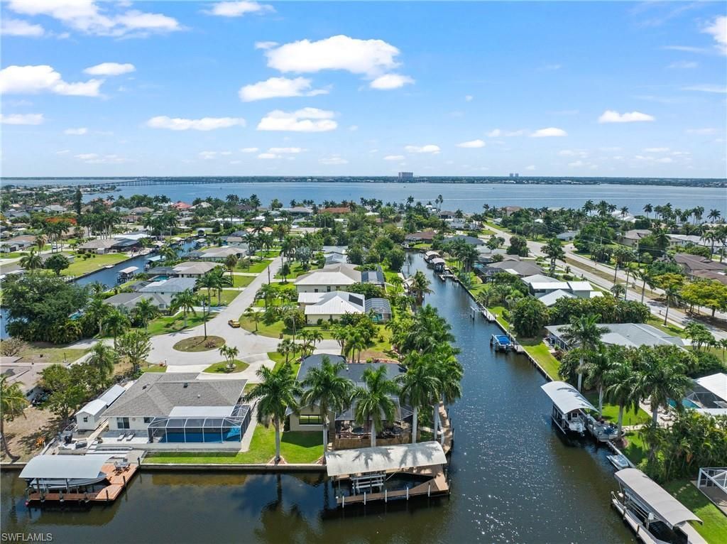 1412 Windsor Ct, Cape Coral, FL 33904 Photo
