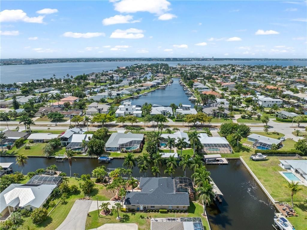 1412 Windsor Ct, Cape Coral, FL 33904 Photo