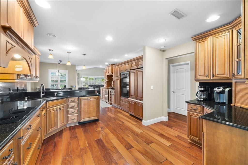 1412 Windsor Ct, Cape Coral, FL 33904 Photo