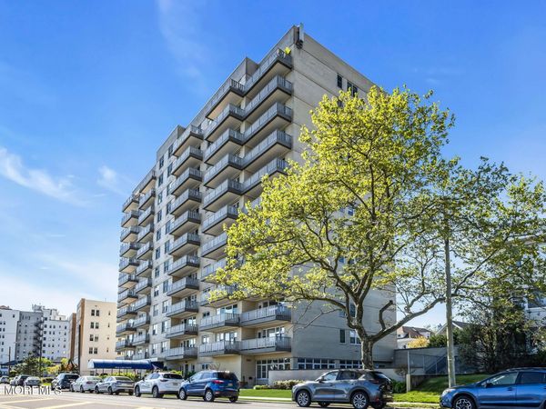 510 Deal Lake Drive, Unit 6B, Asbury Park, NJ 07712