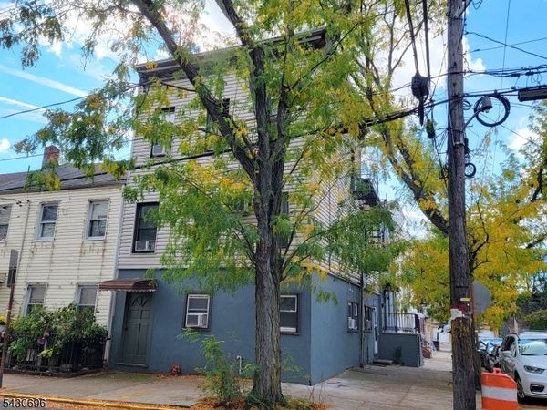423 2nd St, Jersey, NJ 07302