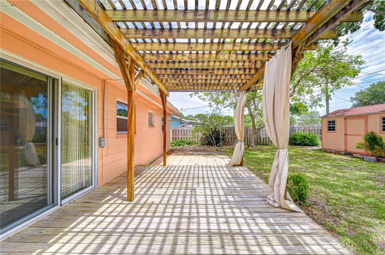 6710 35th Terrace N, Saint Petersburg, FL 33710 Photo