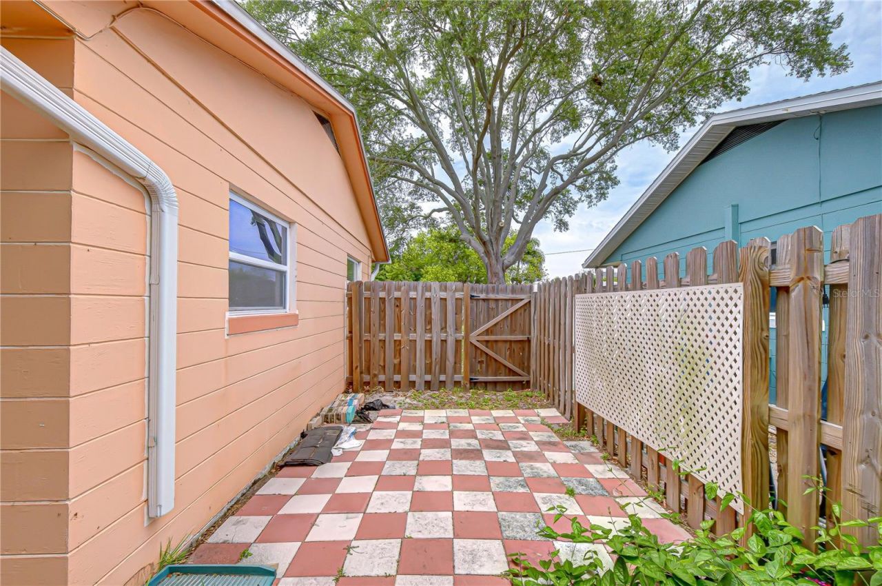 6710 35th Terrace N, Saint Petersburg, FL 33710 Photo