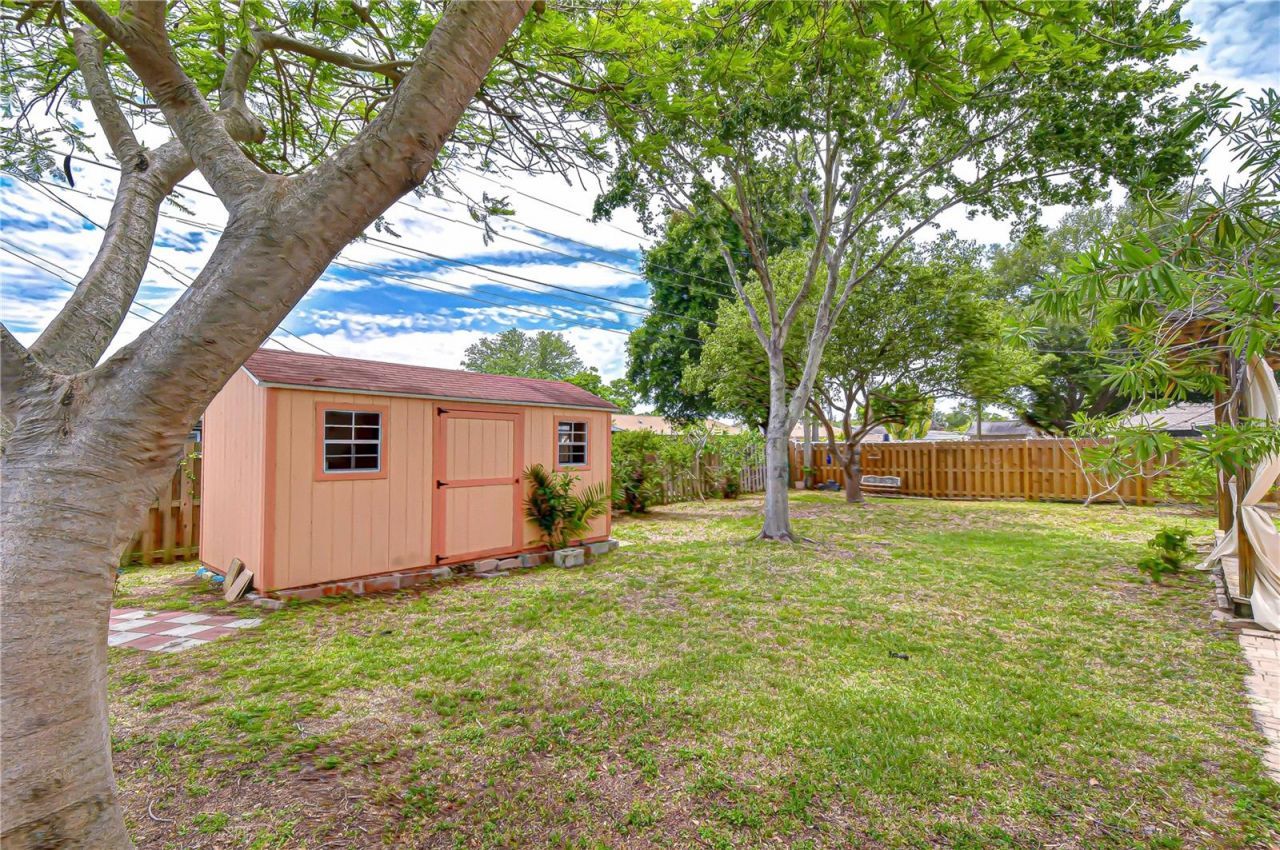 6710 35th Terrace N, Saint Petersburg, FL 33710 Photo