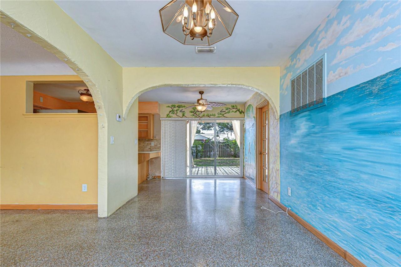 6710 35th Terrace N, Saint Petersburg, FL 33710 Photo