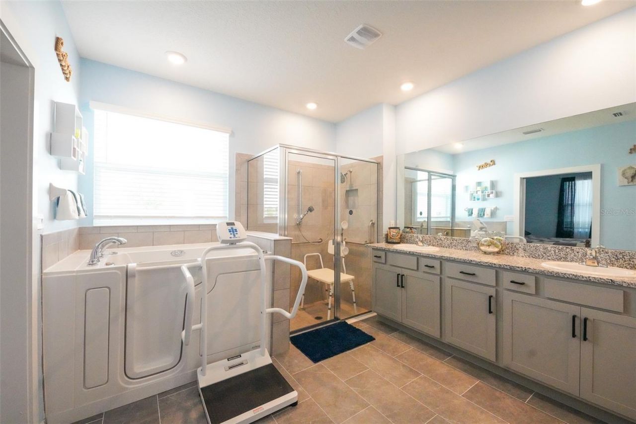 3507 Autumn Amber Drive, Spring Hill, FL 34609 Photo