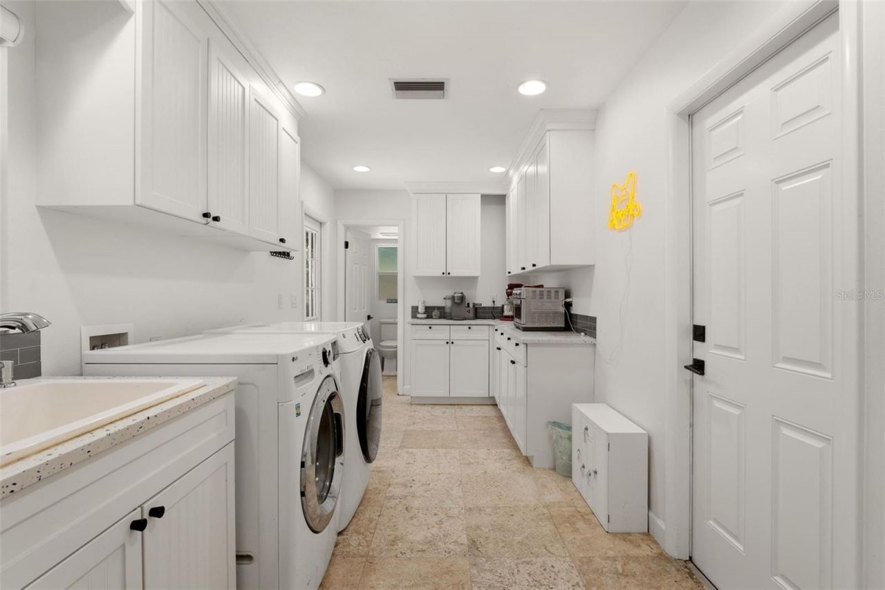 765 Siesta Key Circle, Sarasota, FL 34242 Photo