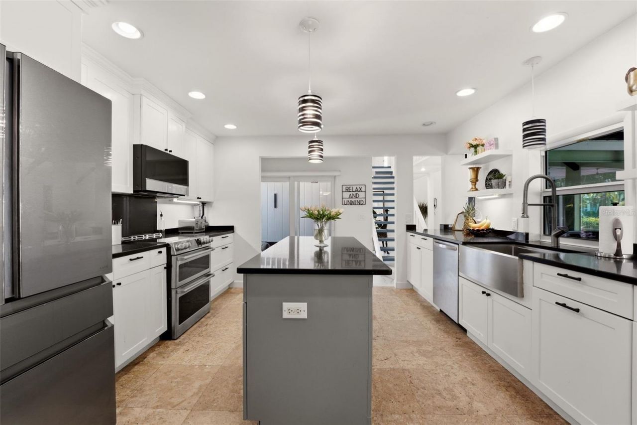 765 Siesta Key Circle, Sarasota, FL 34242 Photo