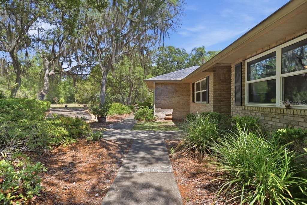 2514 Krinklewood Drive , Deland, FL 32724 Photo