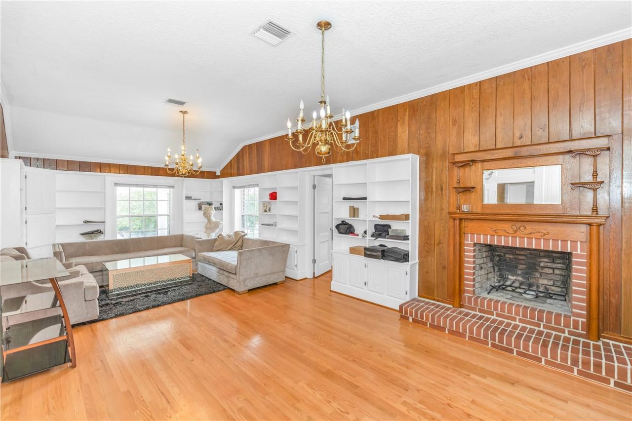 1585 S Carpenter Road, Titusville, FL 32796 Photo