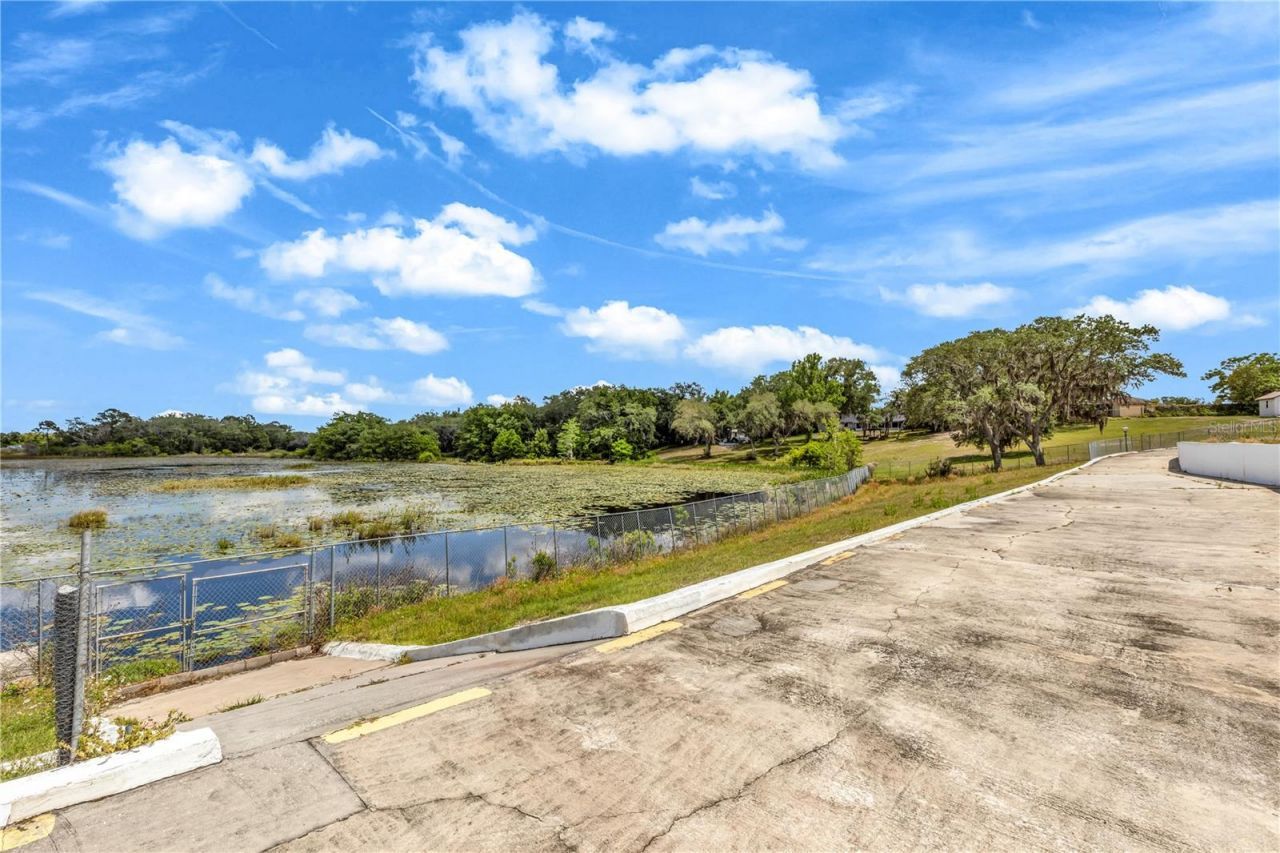 1585 S Carpenter Road, Titusville, FL 32796 Photo