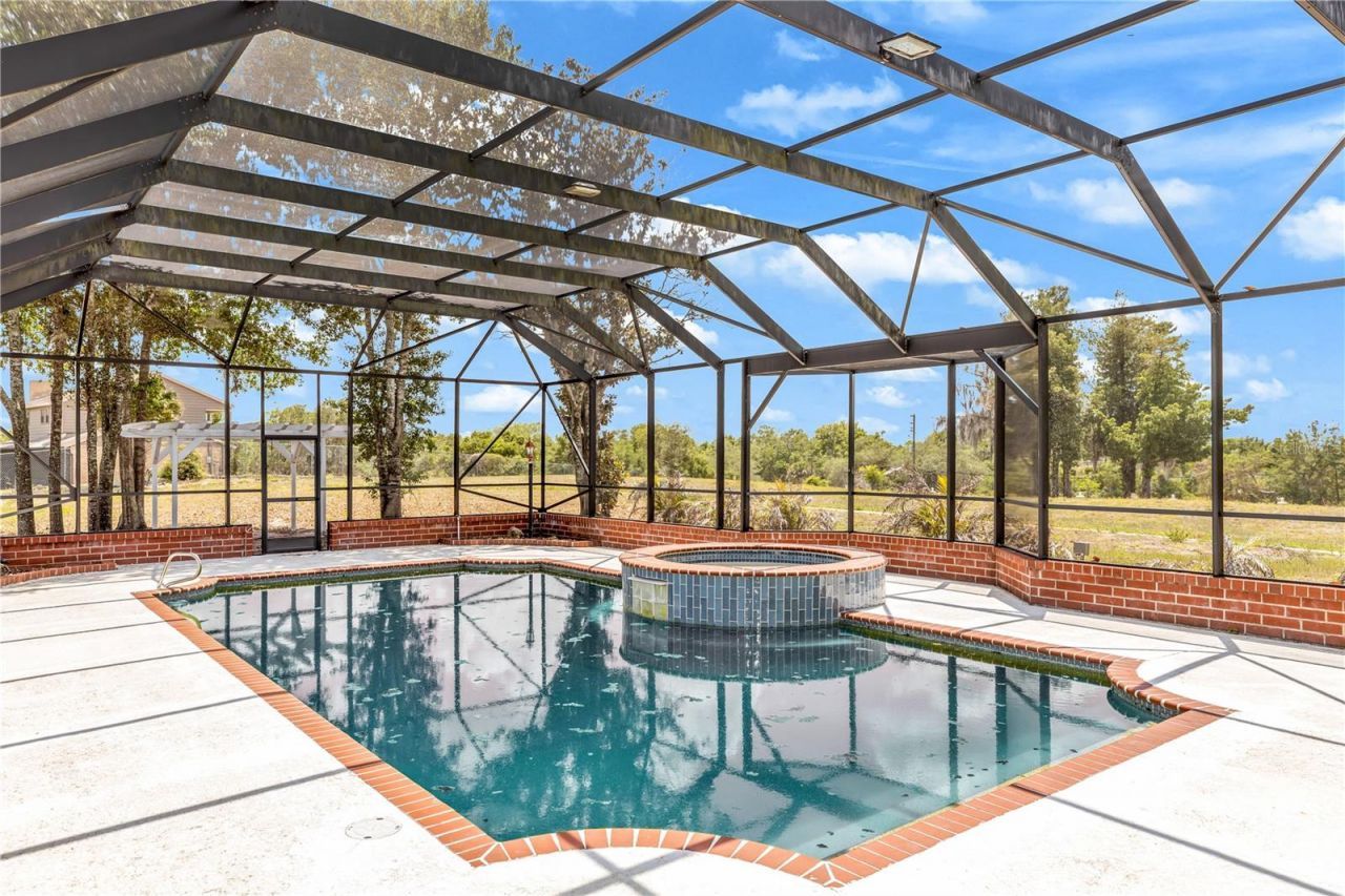 1585 S Carpenter Road, Titusville, FL 32796 Photo