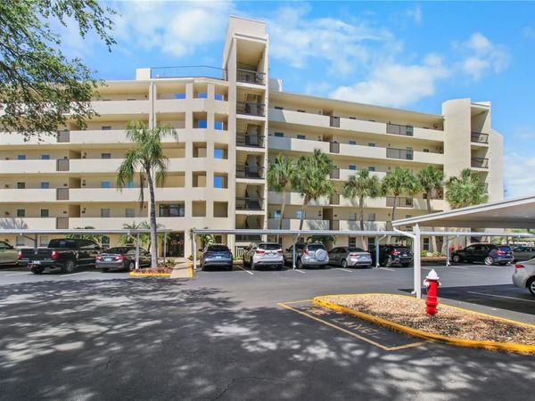 225 COUNTRY CLUB DRIVE, Unit 1604, LARGO, FL 33771