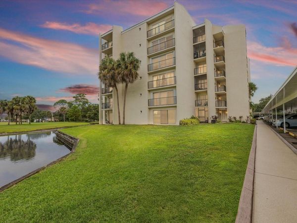 225 COUNTRY CLUB DRIVE , Unit 1604, LARGO, FL 33771
