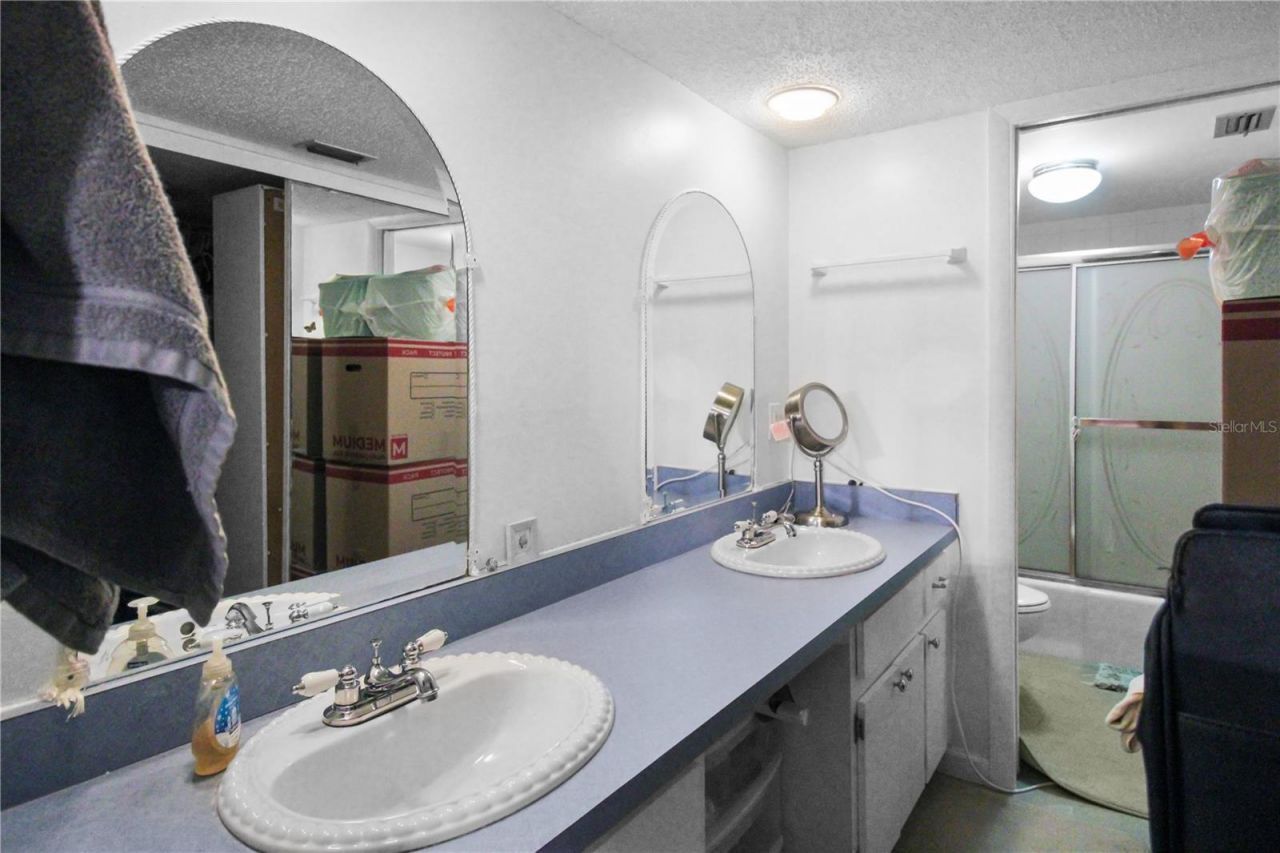 225 Country Club Drive, Unit 1604, Largo, FL 33771 Photo