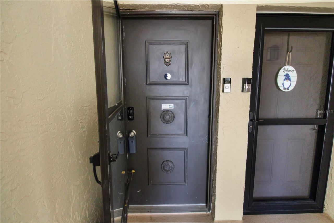 225 Country Club Drive, Unit 1604, Largo, FL 33771 Photo