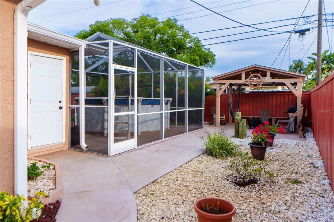 4350 37th Avenue N, Saint Petersburg, FL 33713 Photo