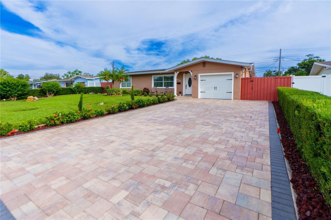4350 37th Avenue N, Saint Petersburg, FL 33713 Photo